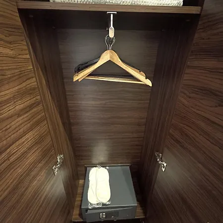 Apartamento Fuga Constantinidis