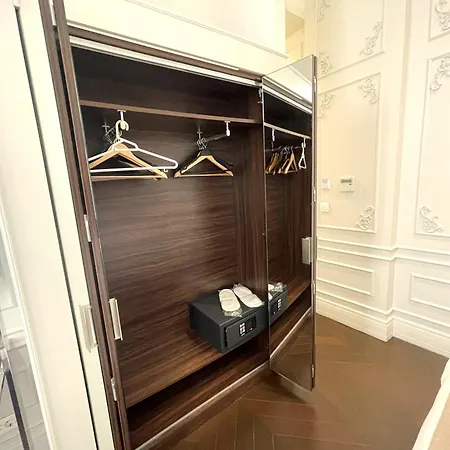 Fuga Constantinidis Istanbul