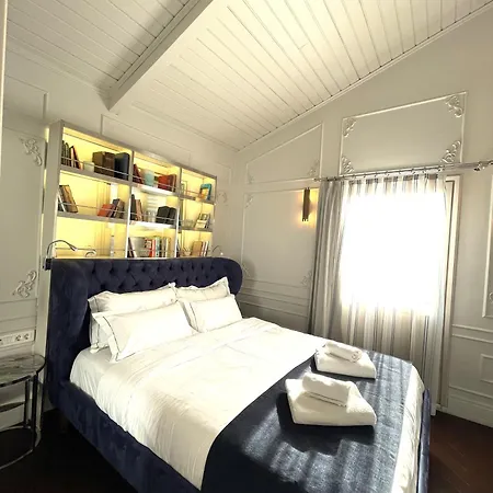 Apartment Fuga Constantinidis *