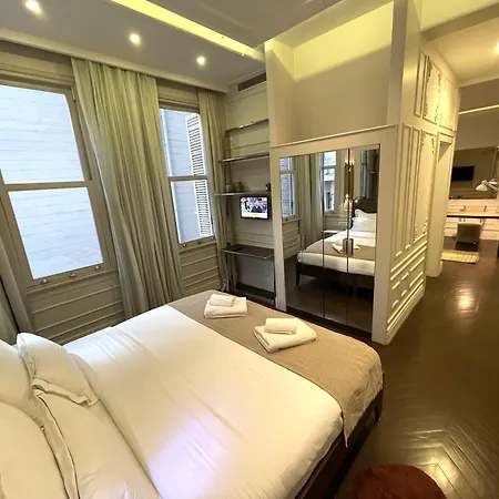 Fuga Constantinidis Apartment Istanbul